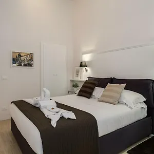 https://margana-suite.it-romehotels.com